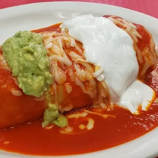 Burrito Ranchero (Green or Red Salsa) w/ your choice of meat we provide