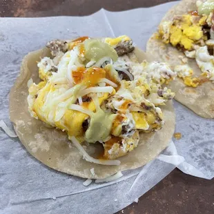 Breakfast tacos sausage w/chz