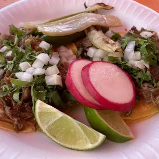 2 carnitas tacos