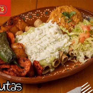 a plate of mexican food