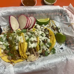 Tacos pastor &amp; carnitas .