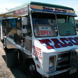 Tacos Chavez - Look for this truck!