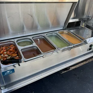 Sauce bar