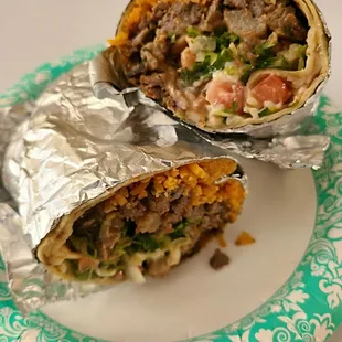 Burrito de Asada/steak - $8
