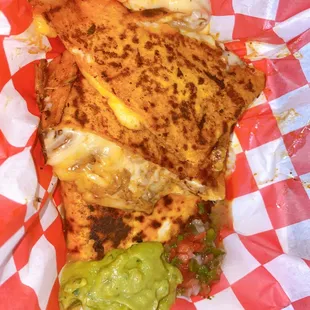 Quesadilla with pico de gallo and guacamole