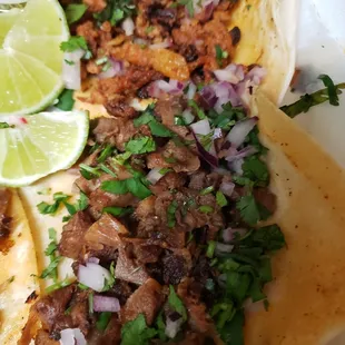 Close up of tongue on bottom, pastor up top