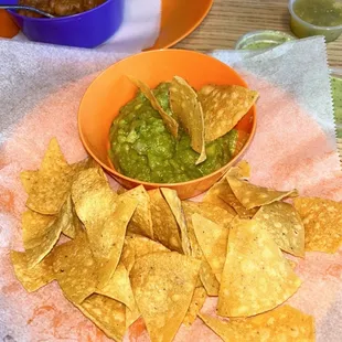 Guacamole &amp; chips