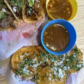 Quesabirrias Plate
