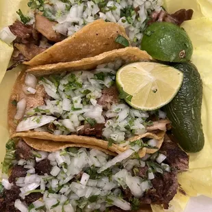 2 Buche Tacos and 1 Cabeza