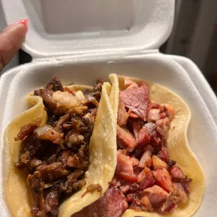 Cabeza (Cow Head) taco &amp; carnitas taco