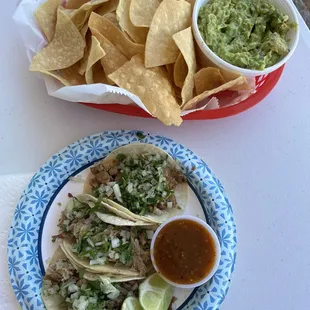Best guacamole in Tulsa! The tacos were sooooo delicious and the prices are unbeatable