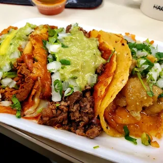 Chicharron Quesataco red spicy or green mild