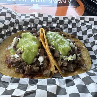 asada tacos with cheese and guac