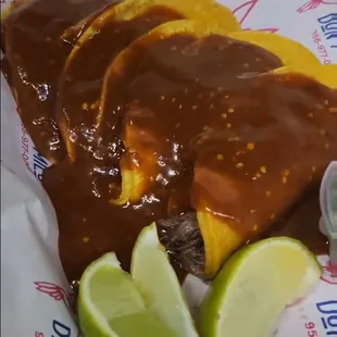 Tacos de Barbacoa con Salsa estilo Tlaquepaque.. la especialidad