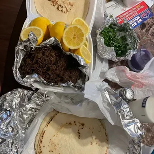 Barbacoa 1 lb with corn tortillas
