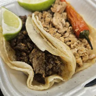 Asada and pollo street tacos