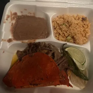 3 Quesatacos de Birria