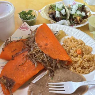 Quesatacos de Birria