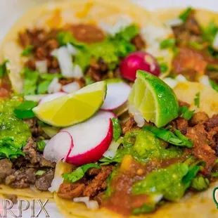 Ricos tacos.  De todo. Tipo. de carnes. Al gusto #yummy