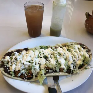 Huarache de chicharrón prensado! Yummy yummy.