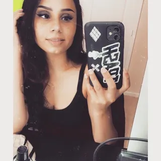 Yasmine N.