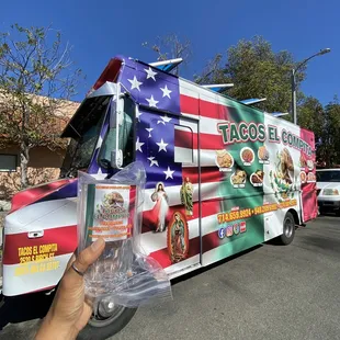 They gave me a complementary cup :-) How sweet!!!!