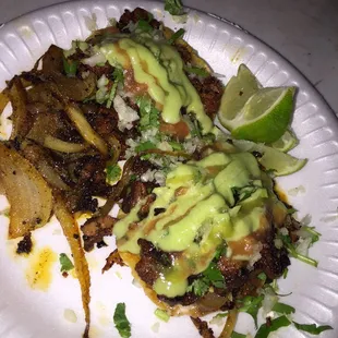 Un vampiro de al pastor  y Una Chorreada de chorizo.........bomb!!!!