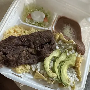 Steak verde chilaquiles