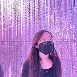 Mingshi H.