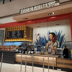 ramen and noodles, interior