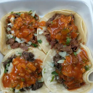 Tacos al vapor de cabeza y tripa.