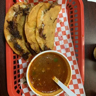 Order of birria tacos with consume (birria broth)