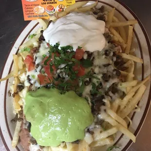 Tacos el guero lo invita a probar estas delicias en su restaurante al cruzar la calle de la lonchera