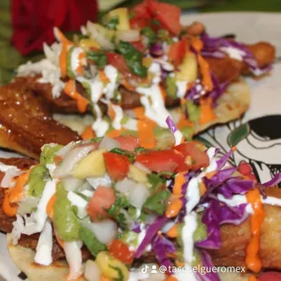 Tacos de Peascado capeado