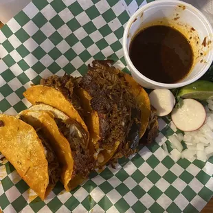 Quesatacos de birria