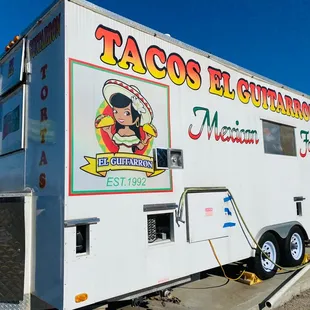 Tacos El Guitarron Truck