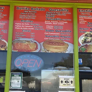 Tacos El Indio: menu
