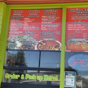 Tacos El Indio: menu