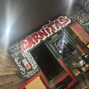 the outside of a restaurant