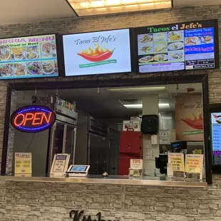 My fave hidden apot in Las Vegas for Quesadilla Birria tacos &amp; Wings!