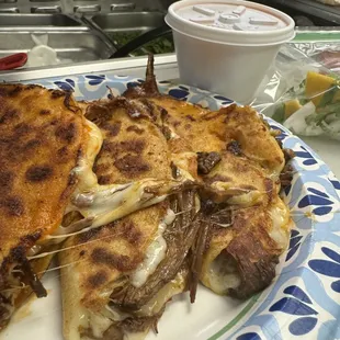 queza birria tacos con consome