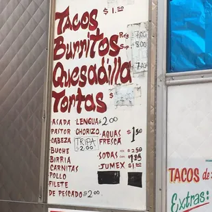 a tacos burrito truck