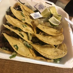 Asada and tripa tacos