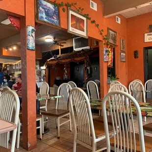 Cute place, great prices! Haven&apos;t had the food yet-- but I&apos;m excited!