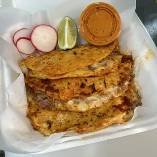 Quesadilla de Birria