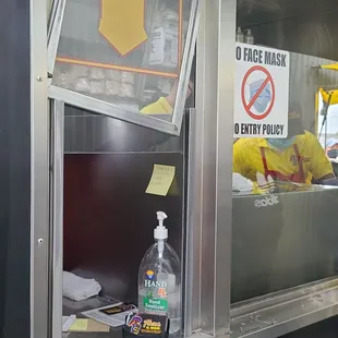 Yellow Post-It Note is the menu with 4 types of meat   10-25-2020