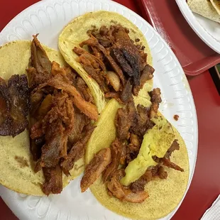Tacos de pastor con piña