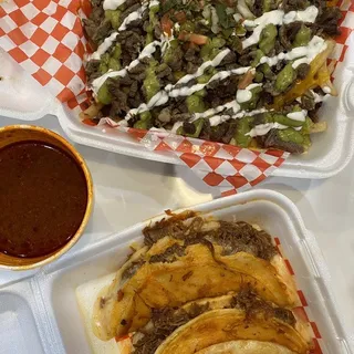 BIRRIA BEEF PLATE RICE ,BEANS