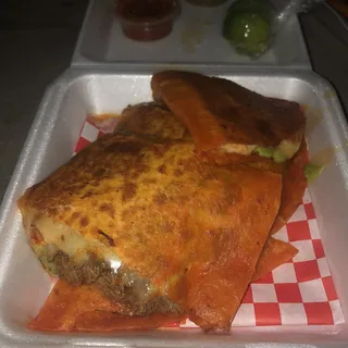 QUESA BIRRIA CHIVO (GOAT)QUESADILLA