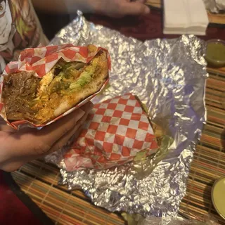 TORTA BIRRIA RES (BEEF BIRRIA)